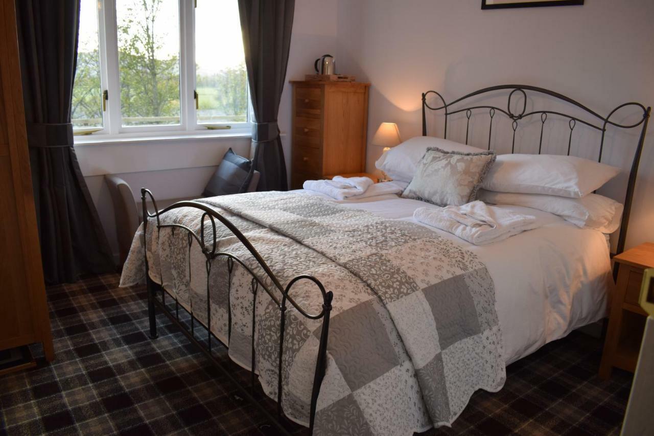 The Highlandman Station Bed & Breakfast Crieff Bagian luar foto